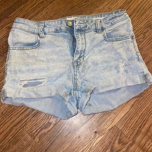 Small stretchy jean shorts